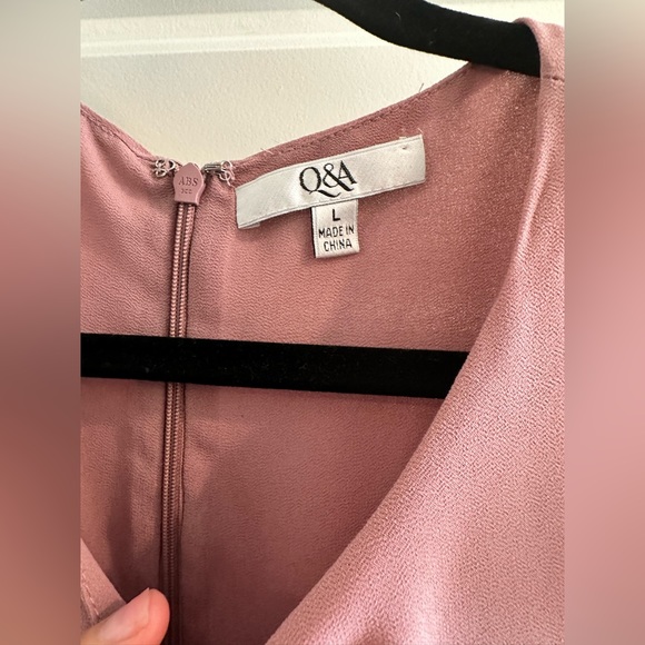 Q&A Off the shoulder pink top - Picture 4 of 5